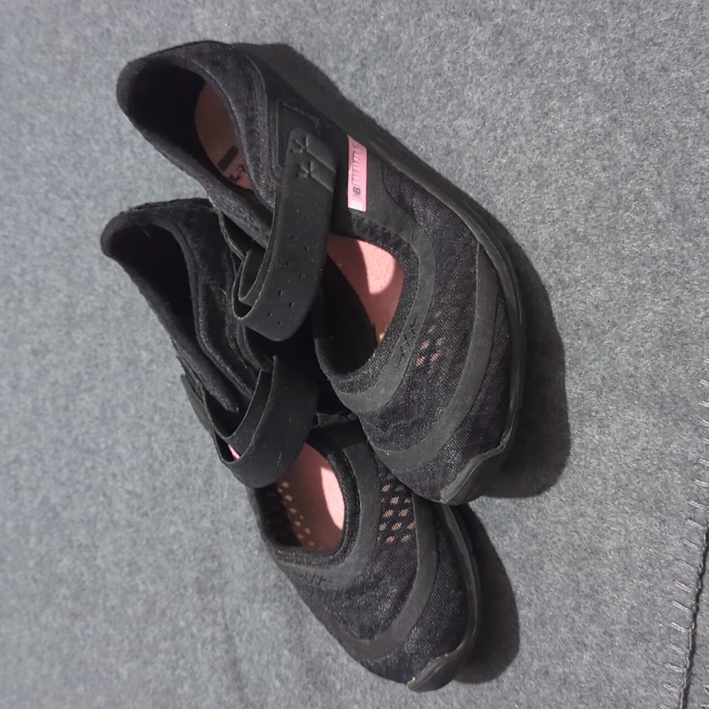 New Balance Mary Jane